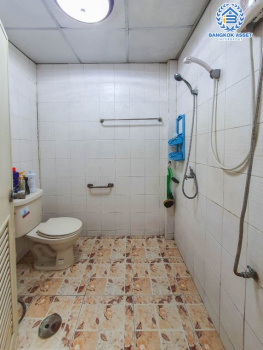 *****ทาวน์เฮ้าส์มือสองย่านกรุงเทพมหานคร ม.วัชรธานี บางแวก #หลังมุม เนื้อที่กว้างขวางถึงเกือบ 24 ตร.ว. ฟังก์ชัน 3 ห้องนอน 2 ห้องน้ำ 2 ที่จอดรถ บ้านสภาพดี บนทำเลเยี่ยม ใกล้รถรถไฟฟ้าสายสีน้ำเงิน "สถานีหลักสอง", เดอะมอลล์บางแค และทางด่วน "พรานนก-ศิริราช"